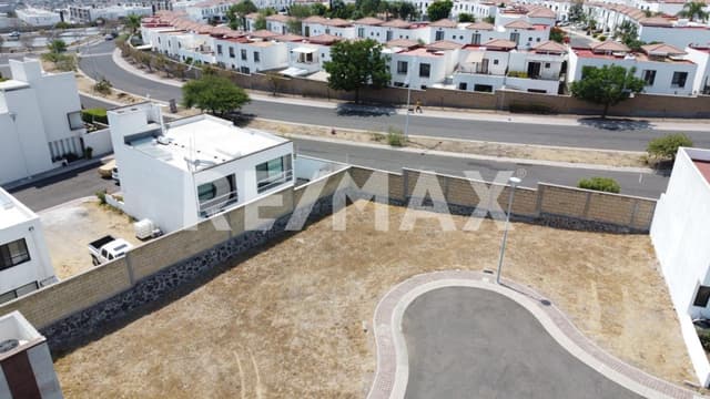 TERRENO EN VENTA EN SAN ISIDRO