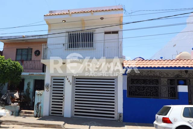 CASA EN VENTA EN CENTRO