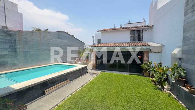 Venta de casa en el Fracc. Las Fincas, Jiutepec, Morelos...Clave 5648