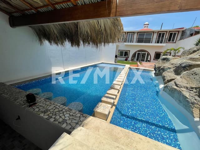 Venta de casa sola en Fracc. Brisas, Temixco, Morelos...Clave 4351