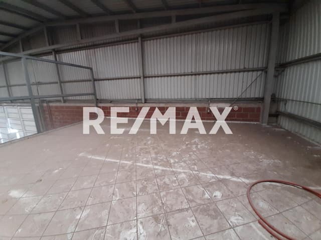 BODEGA EN VENTA PARQUE INDUSTRIAL BERNARDO QUINTANA