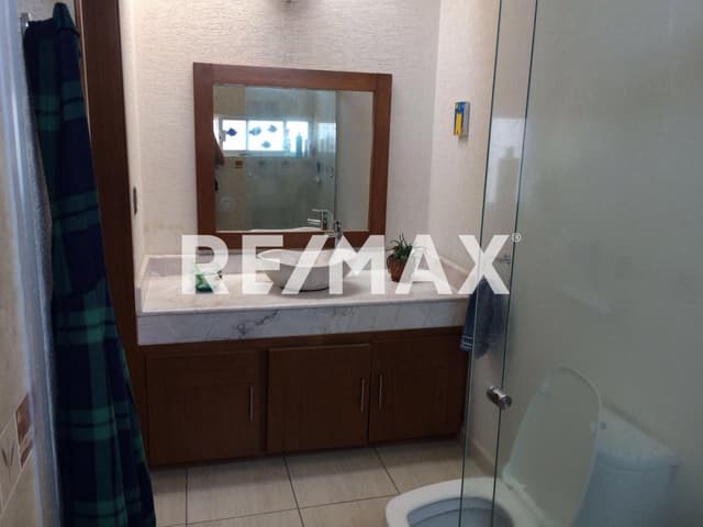 CASA EN VENTA CUMBRES DEL LAGO JURIQUILLA 