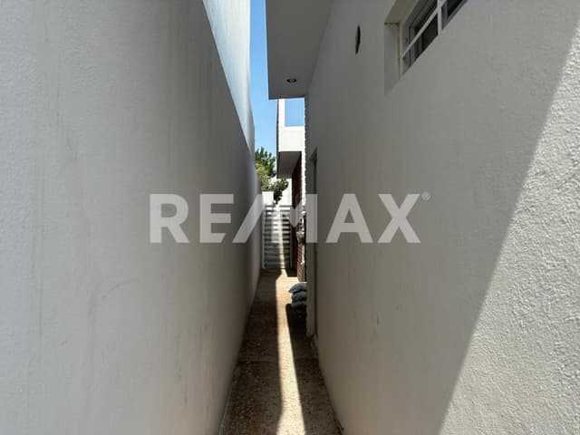 CASA EN VENTA DE UNA PLANTA EN ZIBATÁ