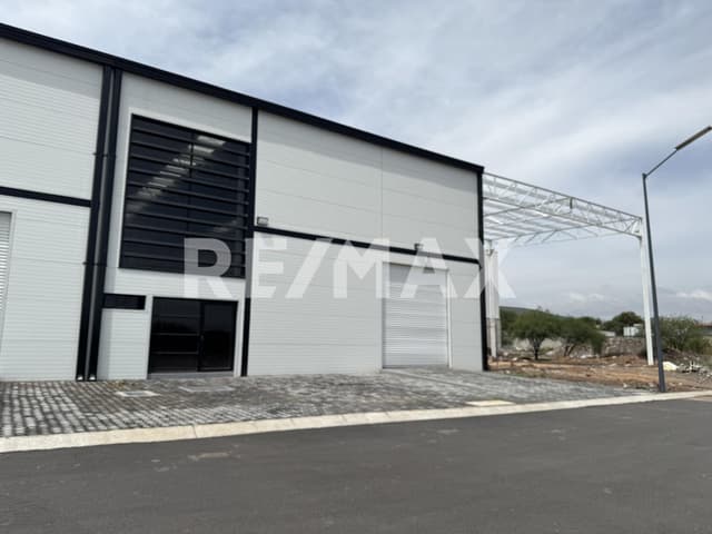Venta de Bodega Parque Industrial en Querétaro