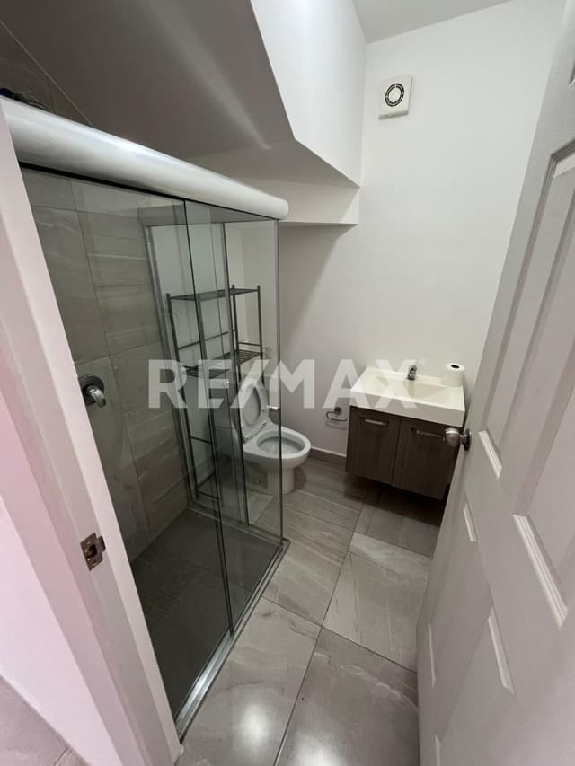 VENTA CASA EN RISCOS ALLEGRO ZAKIA