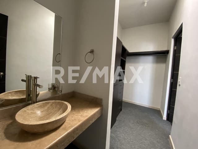 CASA EN VENTA EN RESIDENCIAL PALMA REAL