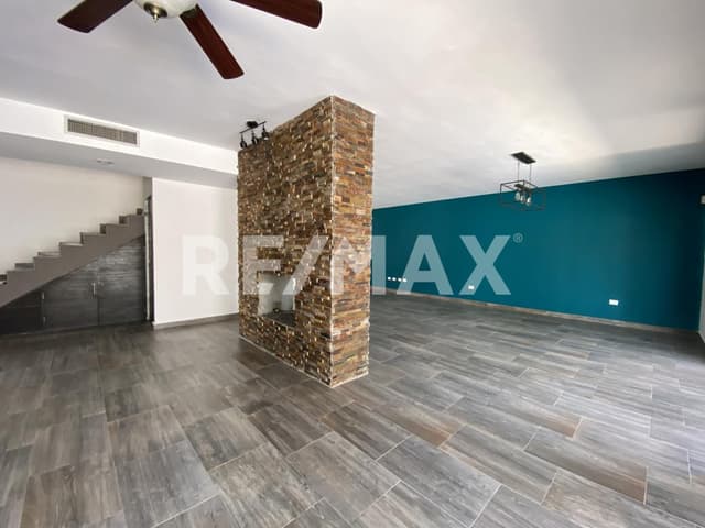 CASA EN VENTA EN RESIDENCIAL PALMA REAL
