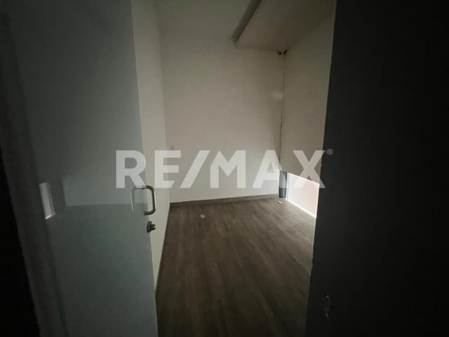 En Renta Local Comercial Plaza Mayor I (9C), Metepec Estado de México 