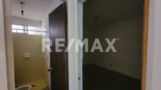 Casa en Venta Fidel Velázquez I, a unos metros de la avenida principal.