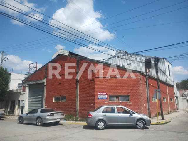 BODEGA - COMERCIAL EN RENTA