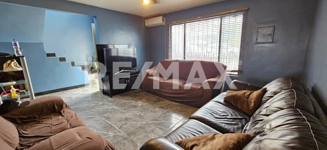 CASA EN VENTA- COLONIA PALMERAS