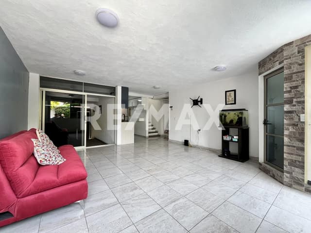 Venta de casa sola, Col. Centro de Cuernavaca, Morelos...Clave 5685