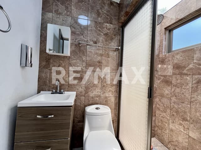 Venta de casa sola, Col. Centro de Cuernavaca, Morelos...Clave 5685