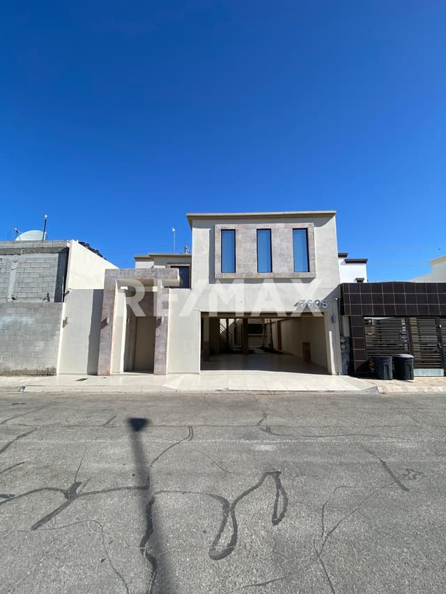 Segovia Residencial - Casa en Venta - $5,800,000 pesos 