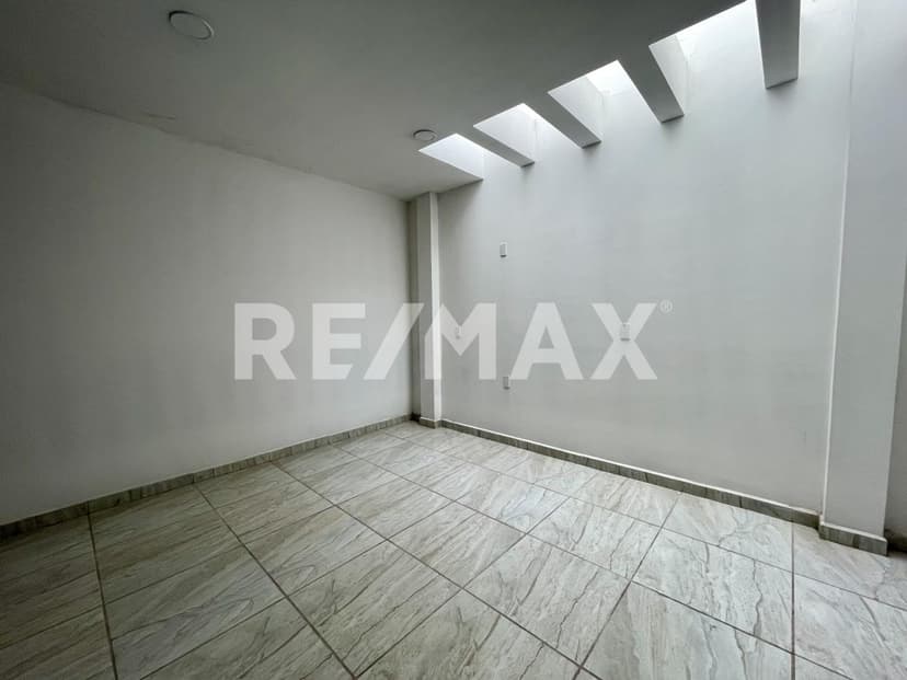 Gallery main