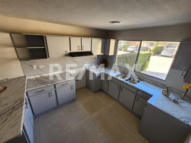 CASA EN RENTA CERCA DE AV. ERMITA, TIJUANA B.C.