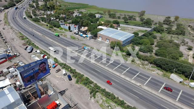 Venta de Terreno Comercial en San Isidro Buenvavista, Querétaro