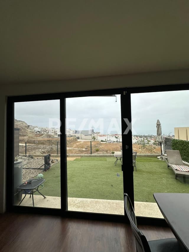 Propiedad de 1 piso amueblada en renta, Sauzal