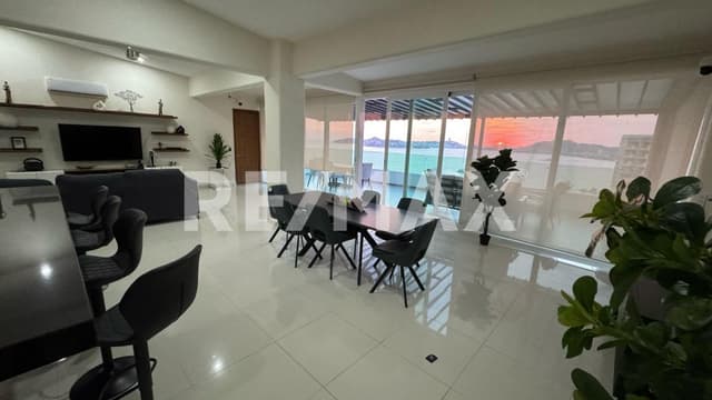 Penthouse en venta en vista condesa Acapulco, con vista al mar - alberca  y ubicacion muy cerca de la costera