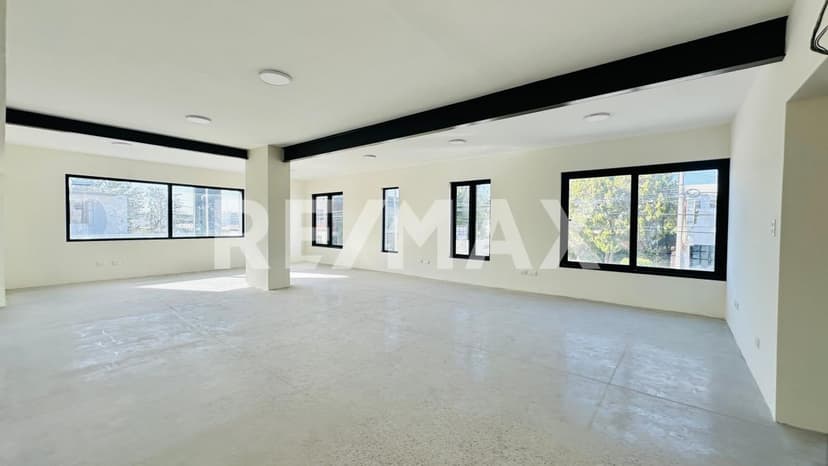 Gallery main