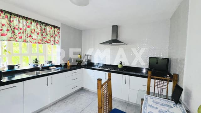 Venta de casa en Lomas Tetela, Cuernavaca, Morelos...Clave 5710