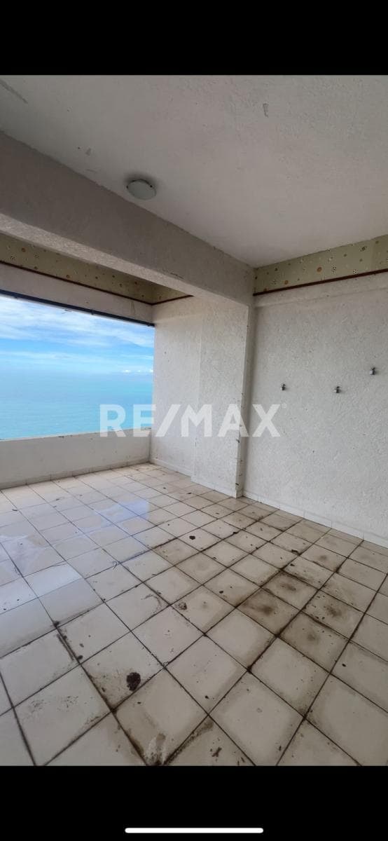 Departamento en piso 7 en la Fortaleza Acapulco