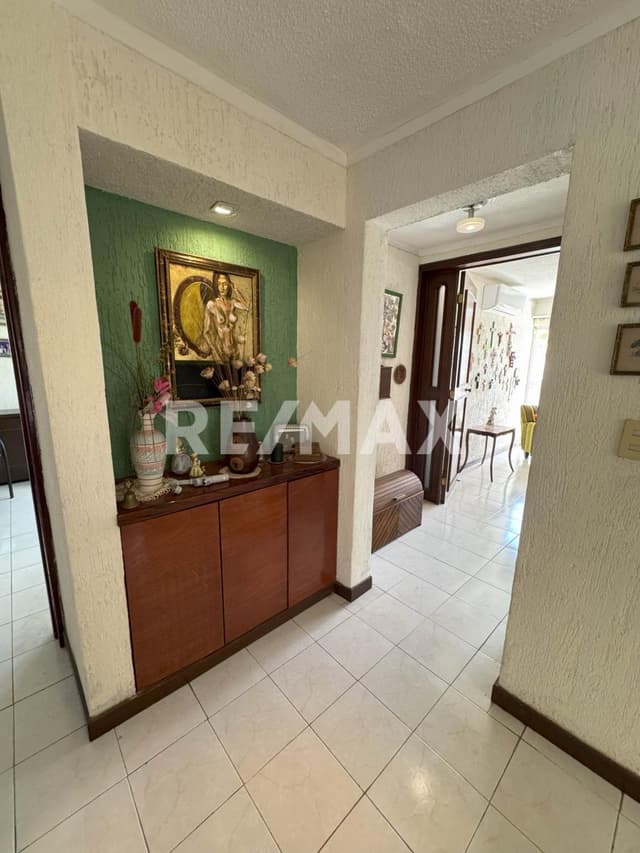 Casa en VENTA de 4 recámaras a lado de la Gran Plaza, Mérida, Yucatán.