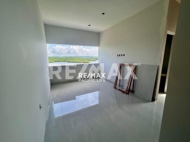 PENTHOUSE AND PRE SALE AND AKBAL BEACH TOWER