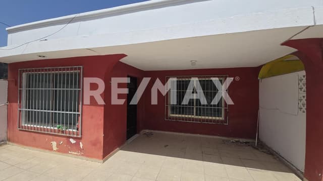 Casa de Gran terreno en Montes de Ame 