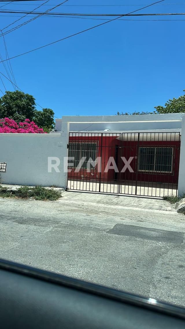 Casa de Gran terreno en Montes de Ame 