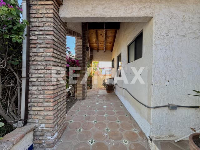 Venta Casa Frente al mar/ Beach Front House For Sale 