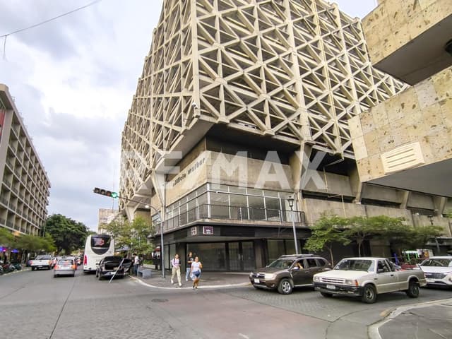 Local en renta, Edificio Mulbar, Guadaljara Centro.