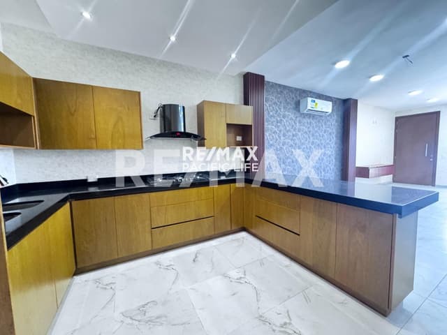 CONDOMINIO EN VENTA EN TORRE PLATINO