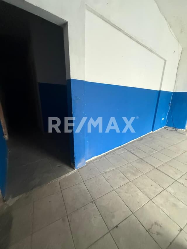 Local con Bodega en Renta en Guadalupe sobre Avenida Benito Juárez