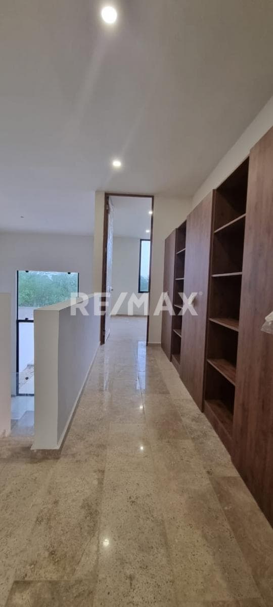 Casa en Venta de 3 Recámaras con Piscina en Privada Nadira Conkal Mérida, Yuc.