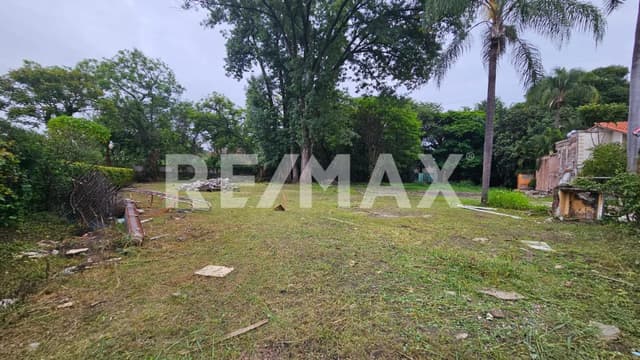Venta de terreno plano en Tabachines, Cuernavaca, Morelos...Clave 5745