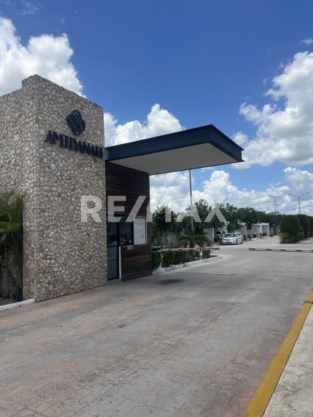 Venta/Renta Casa 4 recamaras con Paneles Solares en Temozón Norte Mérida, Yuc.