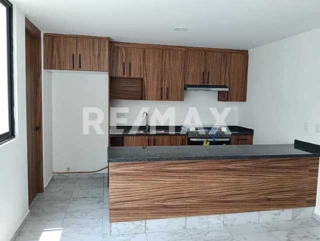 CASA EN VENTA CIUDAD MADERAS EL MARQUES QUERETARO