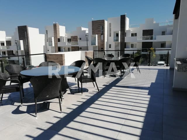 DEPARTAMENTO RENTA ZAKIA SEMI-AMUEBLADO 