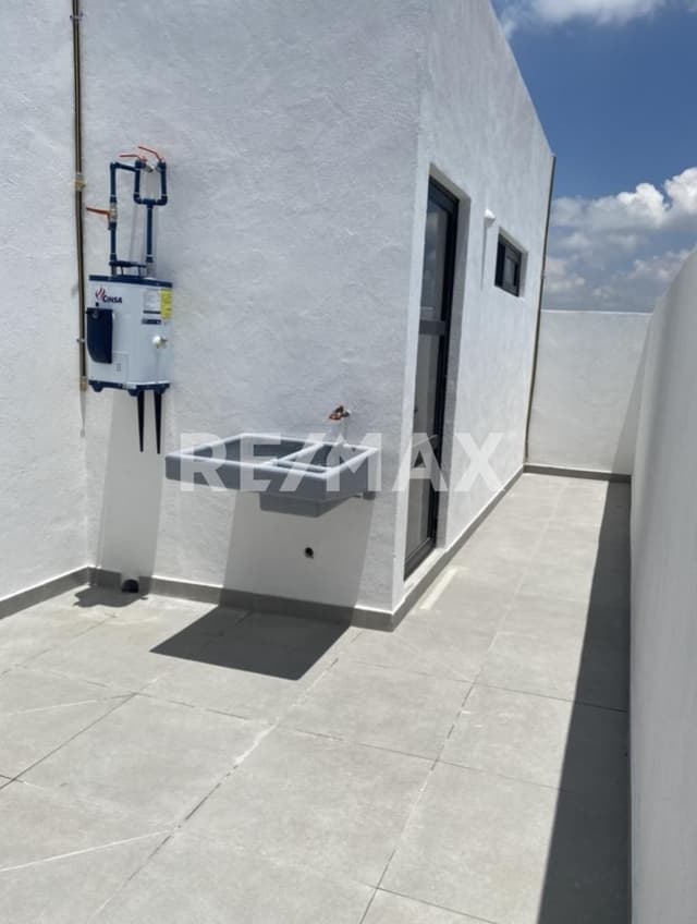 CASA VENTA JICURI ZIBATÁ