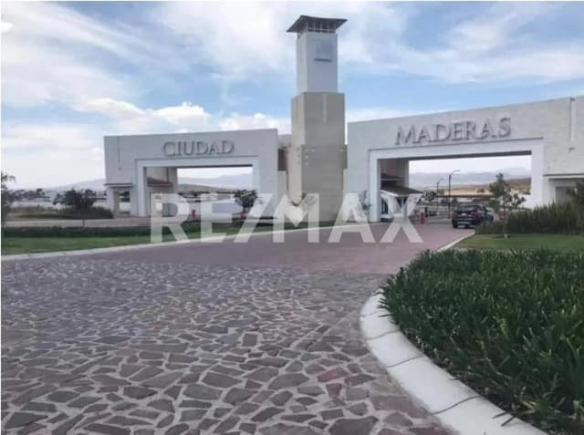 Venta de Terreno Residencial en Cd. Maderas Corregidora, Querètaro