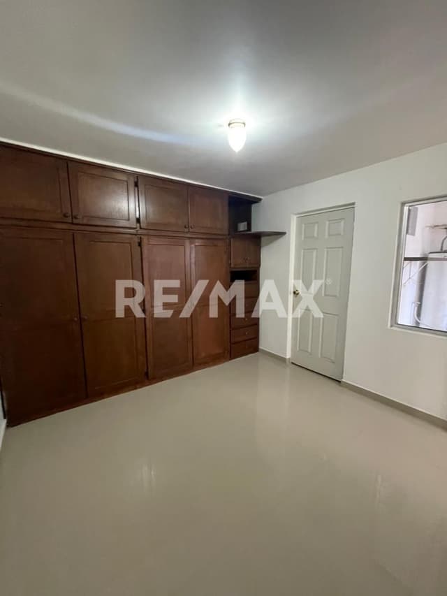 CASA EN VENTA. en Jardines de Aguacaliente. Tijuana, Baja California.