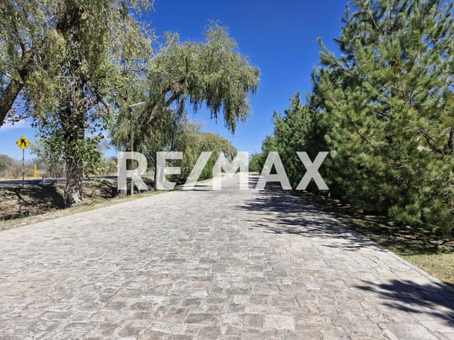 Terreno en venta en esquina Residencial san Felipe