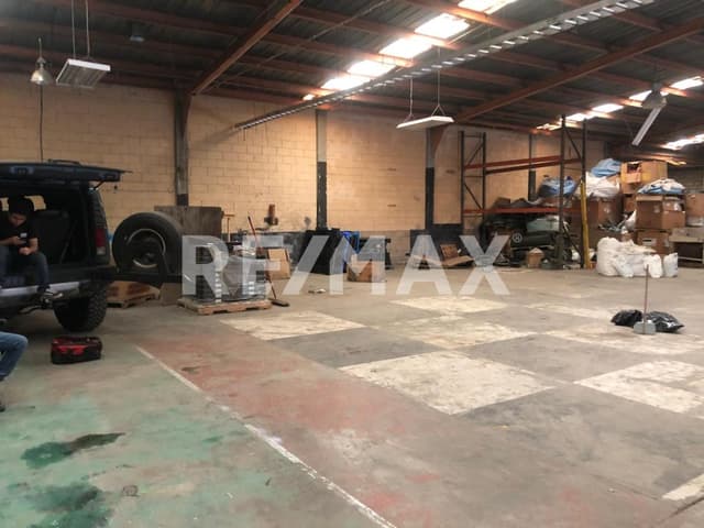 Bodega en renta con opción a venta