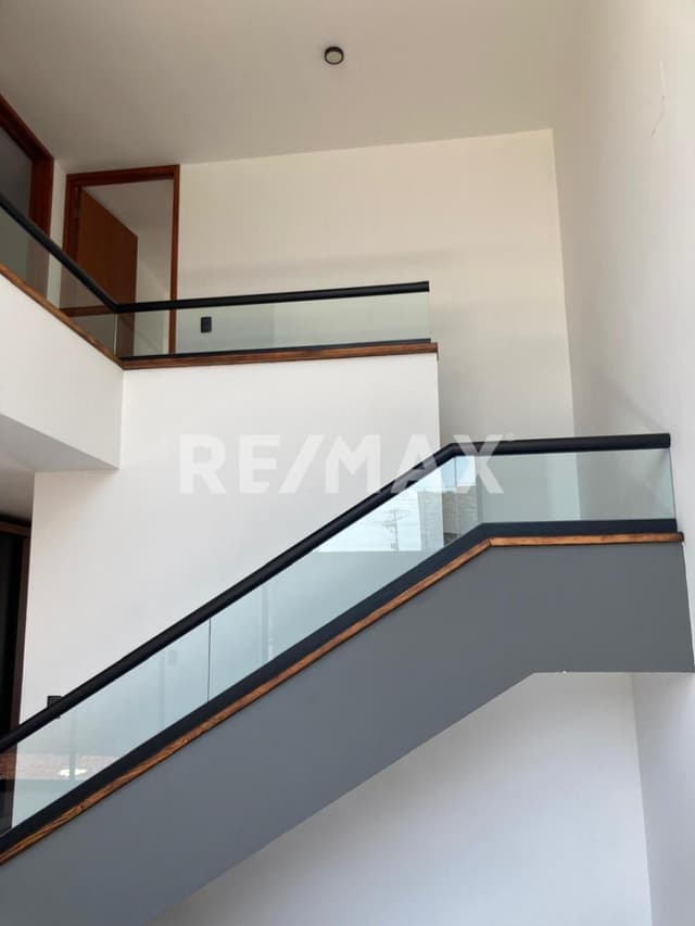 CASA EN VENTA UBICADA EN REAL DE PALMAS 