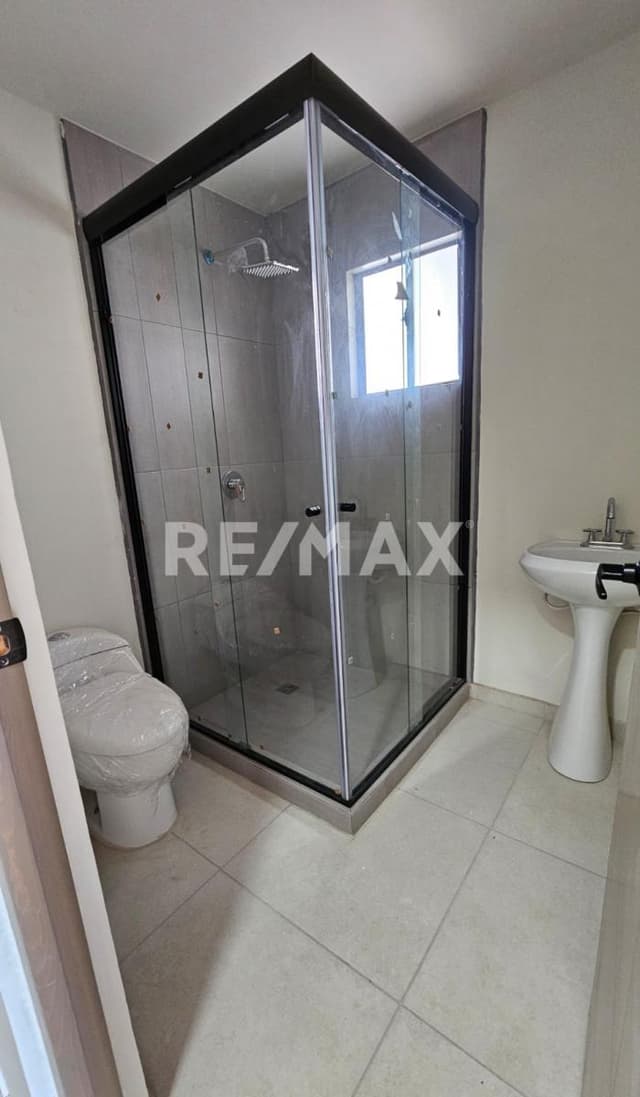 HAMBURGO MODELO LUCCA