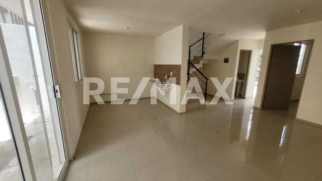 PROPIEDAD NUEVA 4 HABITACIONES UNA DE ELLAS EN PLANTA BAJA FRACCIONAMIENTO BENITO JUÁREZ 