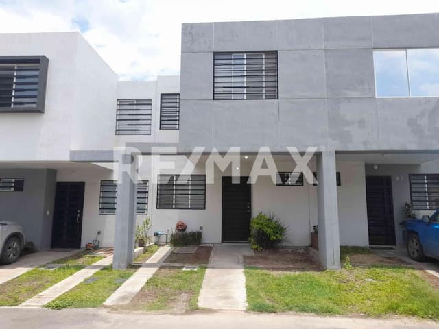 Casa en Coto Ciprés, Real del Valle