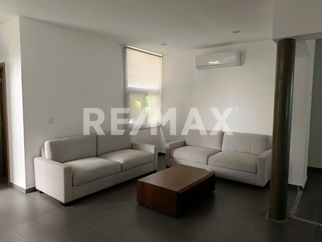 Renta de Casa Amueblada en Residencial en privada Risco de Altozano Mérida, Yuc.