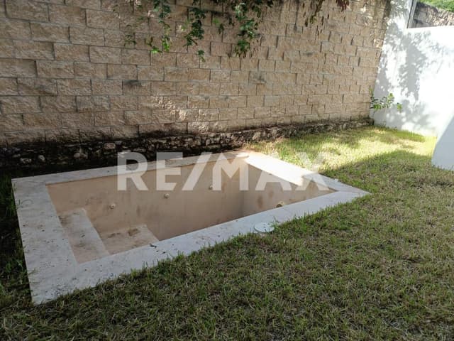 Renta de Casa Amueblada en Residencial en privada Risco de Altozano Mérida, Yuc.